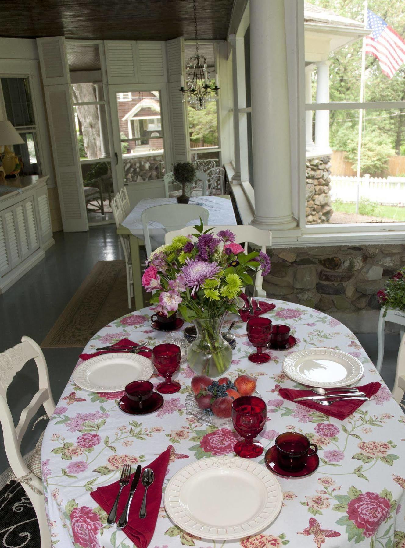 Hilltop House Bed & Breakfast 아메니다 외부 사진