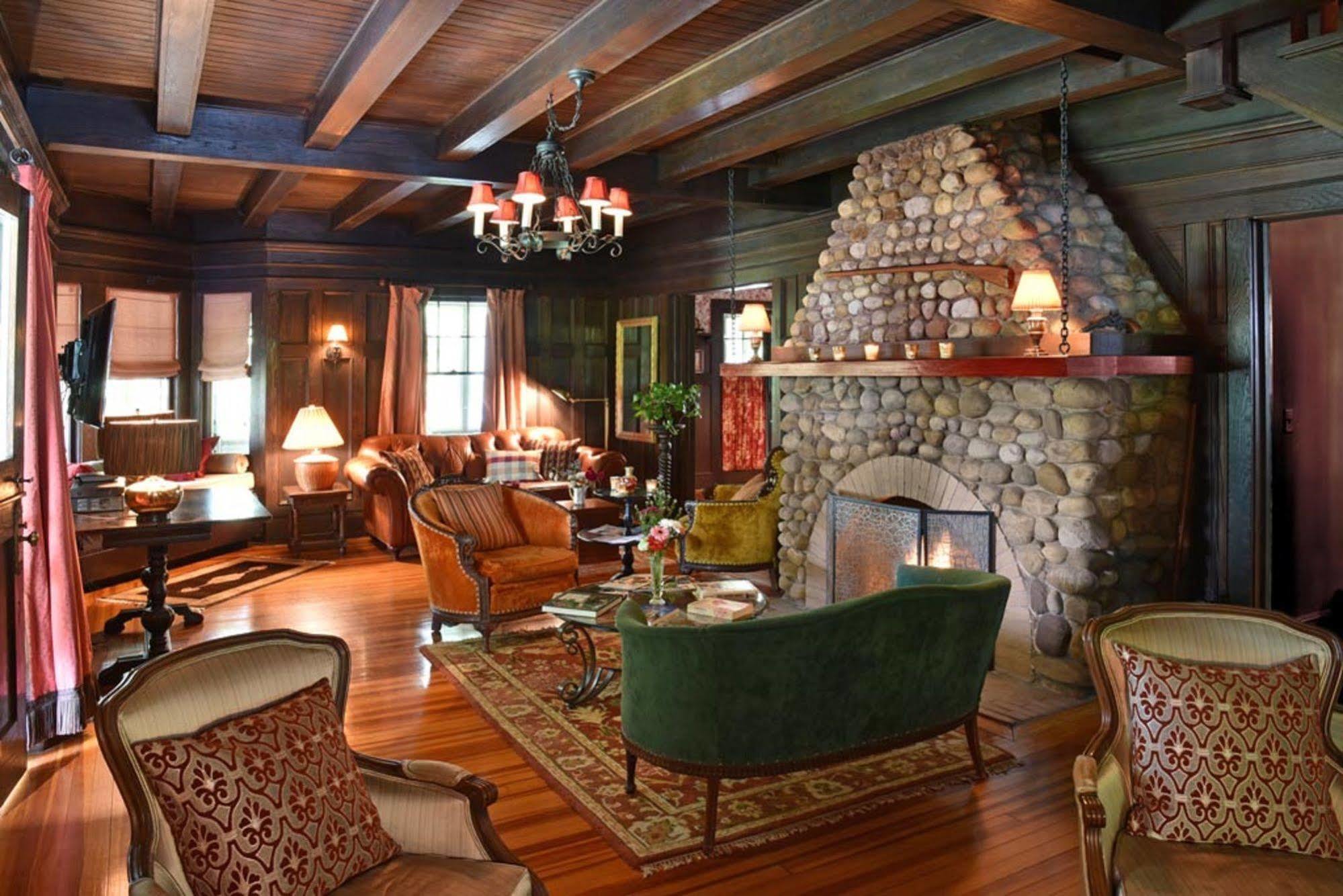 Hilltop House Bed & Breakfast 아메니다 외부 사진