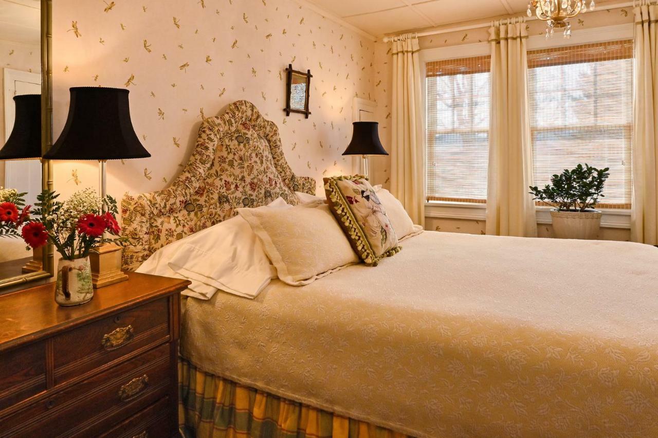 Hilltop House Bed & Breakfast 아메니다 외부 사진